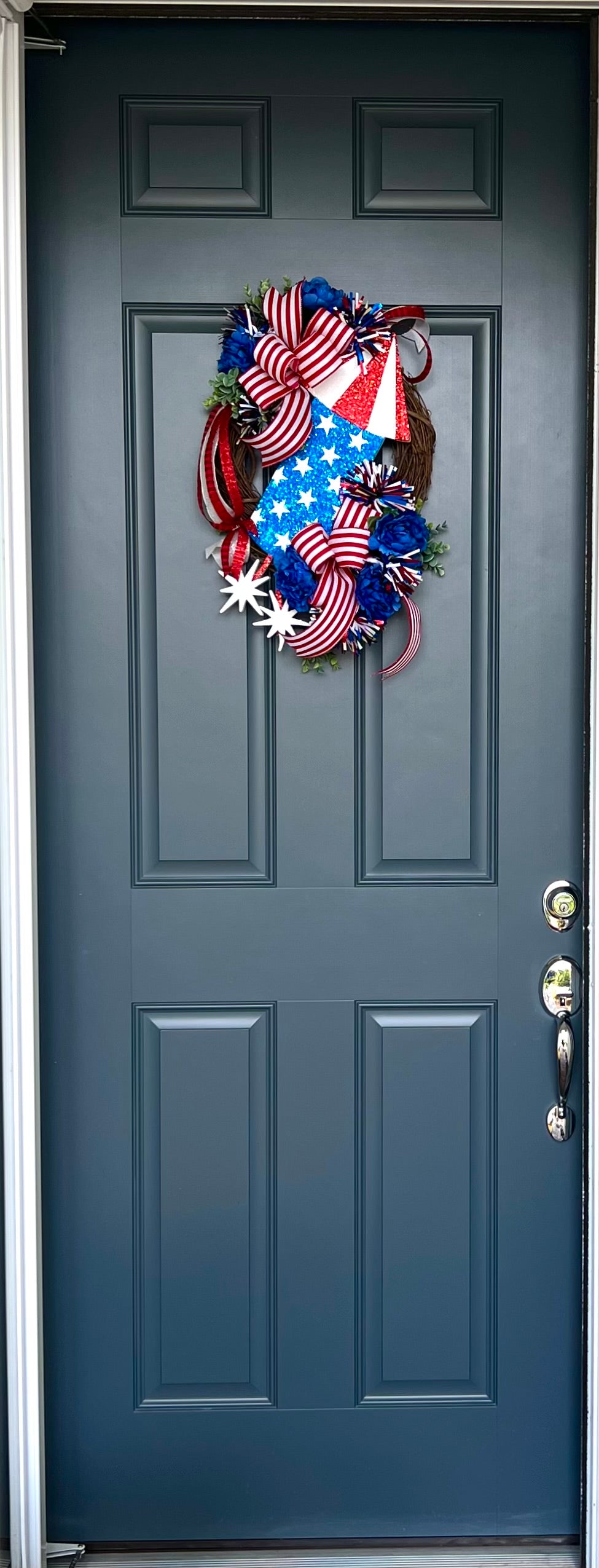 Patriotic Memorial Day Fireworks Rocket Wreath for front Door, Red White Blue Fourth of July USA Wreath, Welcome Home Armed Forces Military