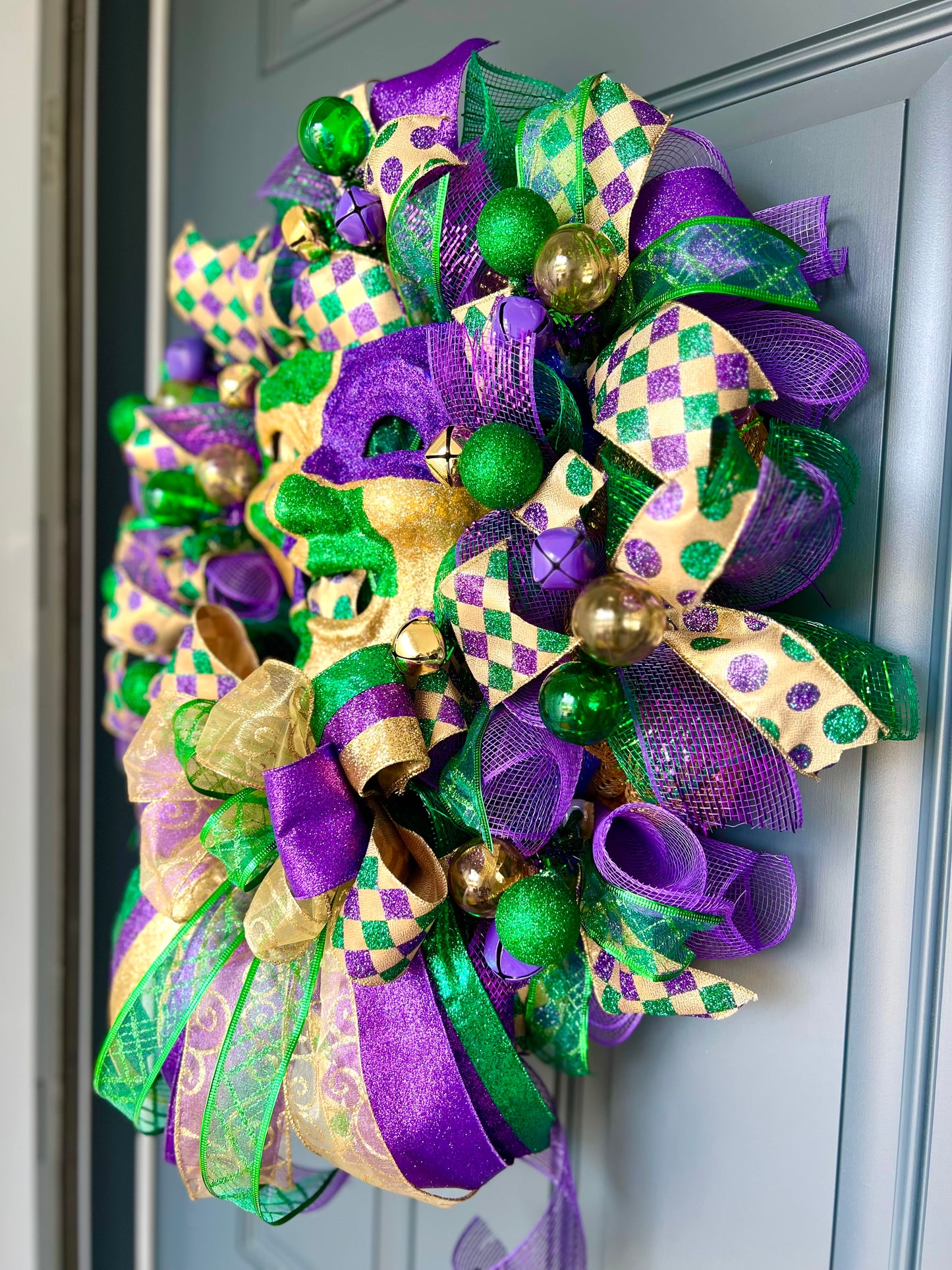 Mardi Gras Wreath with Mask for Front Door Mardi Gras Mask Wreath Decoration Mardi Gras Carnival Wreath Fat Tuesday Wreath Mardi Gras Decor