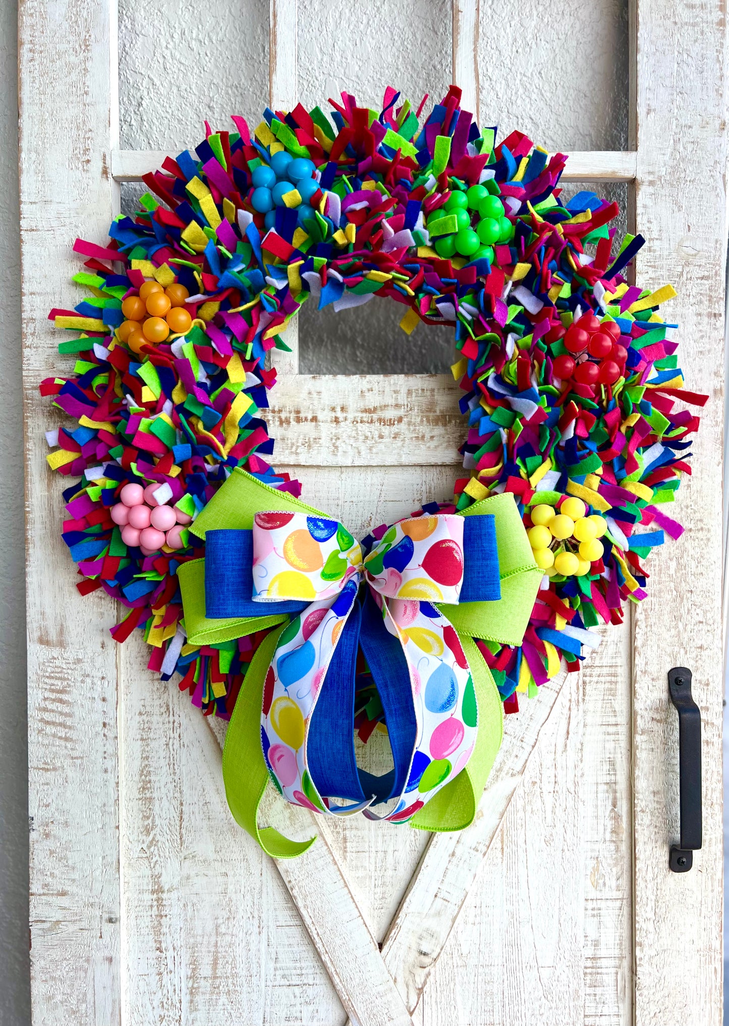 Happy Birthday Wreath for Front Door, Felt Birthday Party Wreath Decoration, Birthday Balloons Wreath Decoration, School Teacher Gift