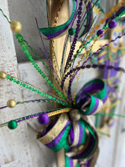 Mardi Gras Bead Jester Wreath Decoration for Front Door Mardi Gras Frame Wreath with Beads for Front Door